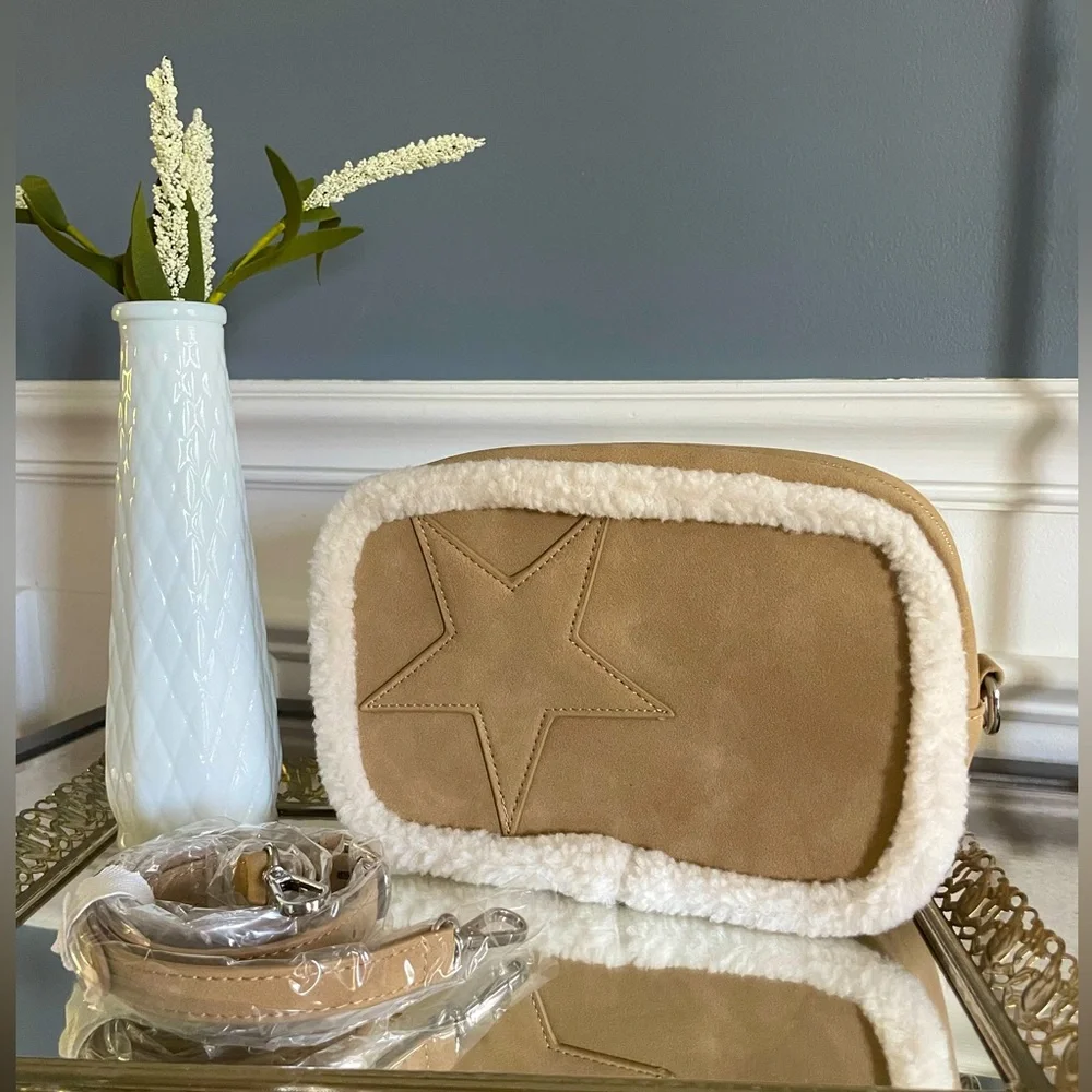 Pink Lily Sherpa Star Crossbody